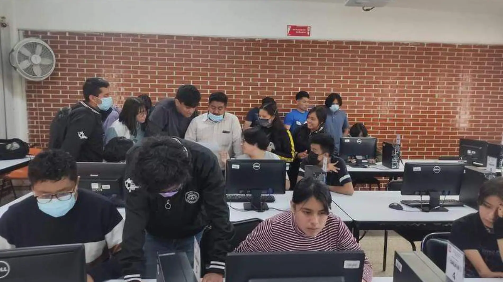 Los estudiantes de la Licenciatura en Inteligencia Artificial de la UATx podrán profesionalizarse en el uso de tecnologías Cortesía Ingeniería en computación